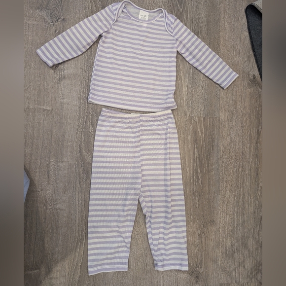 12-18mo PJ set - Picture 1 of 5